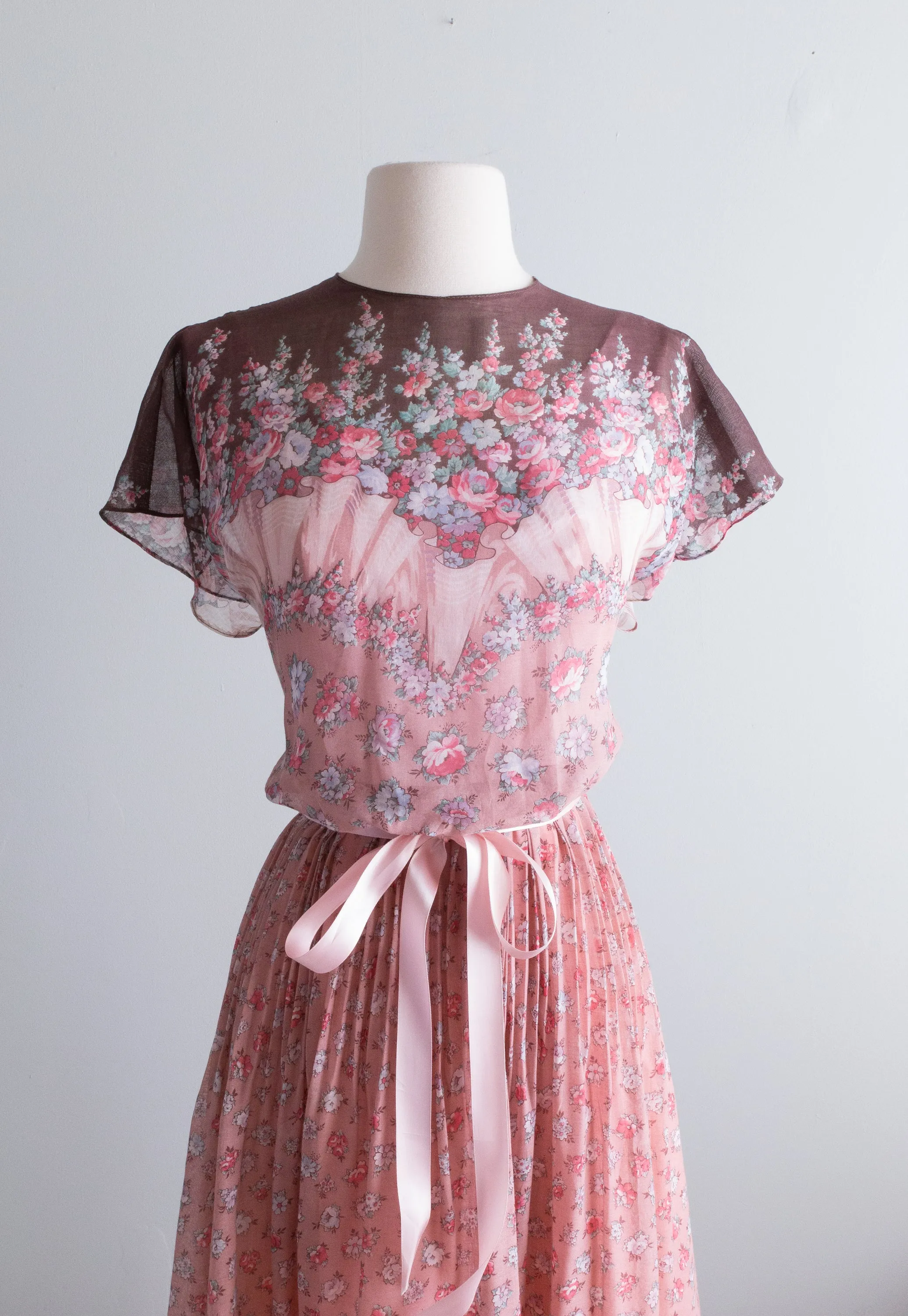 1970's Romantic Cotton Voile Floral Print Gown / XS