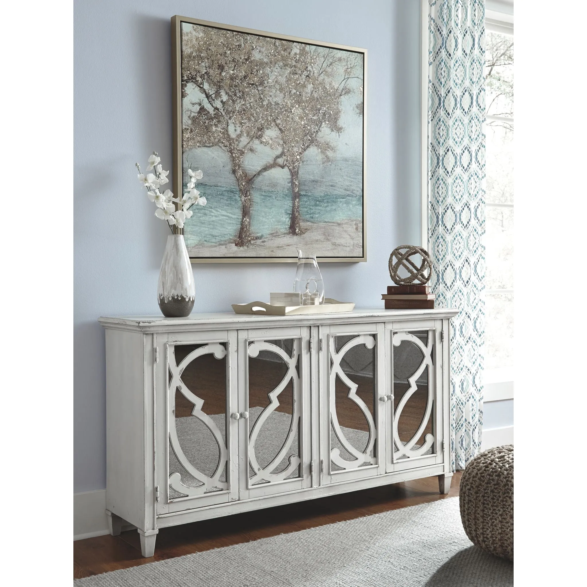 Mirimyn Accent Cabinet